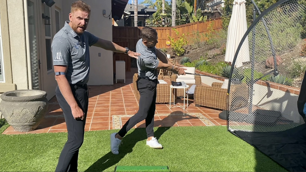 Dual Turf Golf Hitting Mat  42-A0300